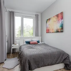 https://harmony-park-aparthotel.warsawhotelspoland.com
